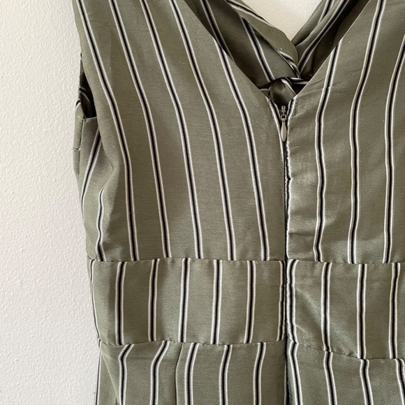 4SI3NNA Striped Green Jumpsuit with a Center Cutout - Picture 8 of 14